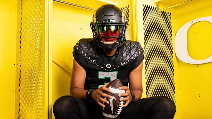 Five-star quarterback Jaron Sagapolutele on a visit to Oregon