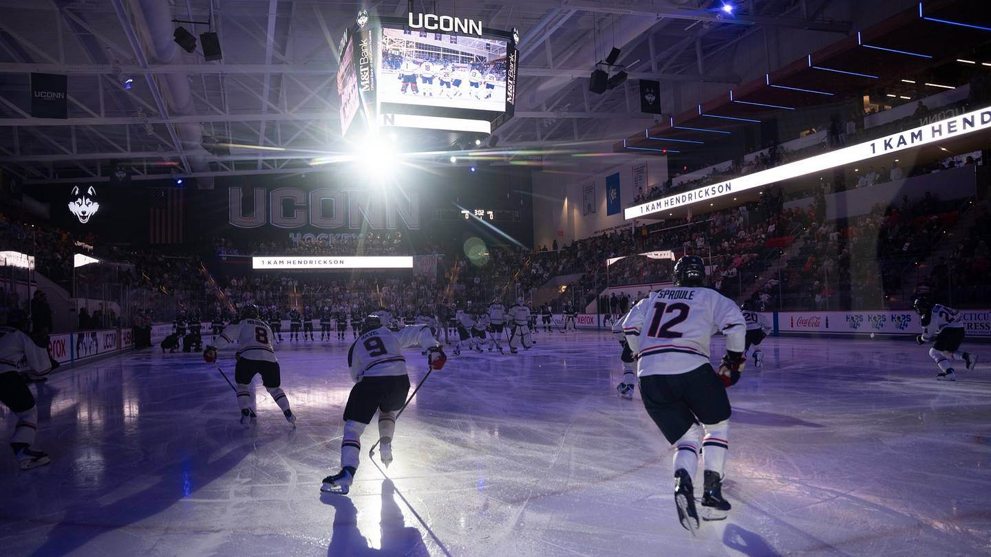 The Biggest Movers, Plus Most Overrated, Underrated Teams in College Hockey Rankings: Puck Drop