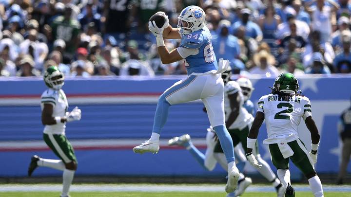 Sep 13, 2026; Nashville, Tennessee, USA; Tennessee Titans tight end Gunnar Helm (84) makes a catch against the New York Jets during the first quarter at Nissan Stadium. Mandatory Credit: Steve Roberts-Imagn Images Sep 13, 2026; Nashville, Tennessee, USA; Tennessee Titans tight end Gunnar Helm (84) makes a catch against the New York Jets during the first quarter at Nissan Stadium. Mandatory Credit: Steve Roberts-Imagn Images