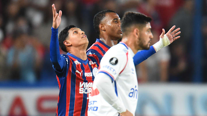 Gol de Erick Pulga deu a vitória ao Esquadrão