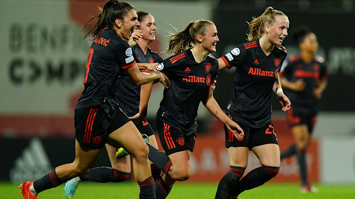 SL Benfica v FC Bayern Munchen - Group D - UEFA Women's Champions League