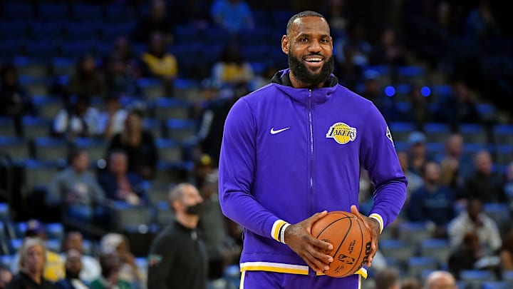 LeBron estaría regresando a su mejor condición física con los Lakers