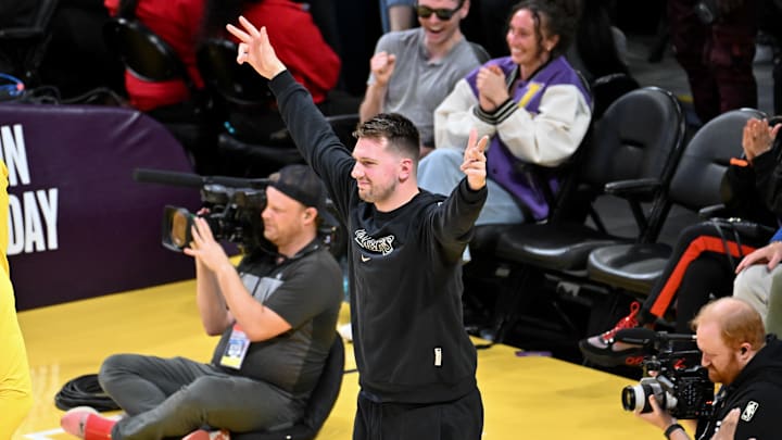 Luka Doncic arribó a los Lakers desde los Mavericks a inicios de febrero