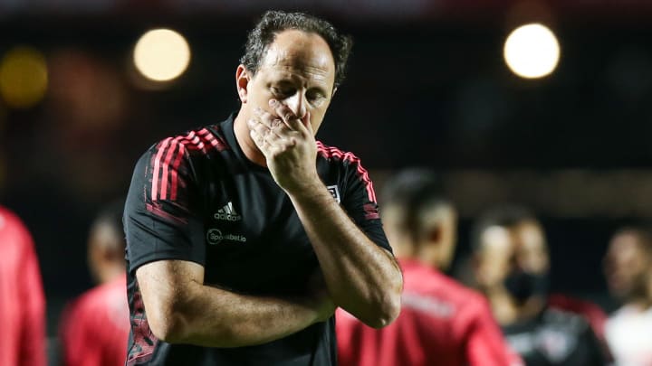 Treinador não consegue fazer time tricolor evoluir