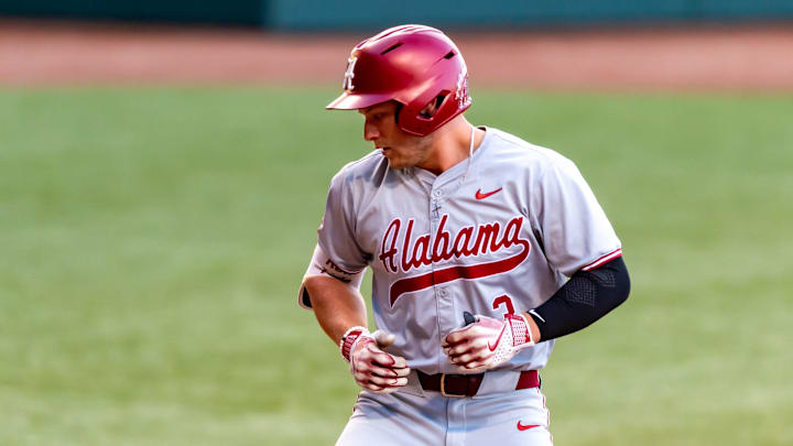 Kade Snell 3 Homerun, LSU Tigers take on Alabama Baseball in Baton Rouge, LA. Thursday, April 17, 2025.