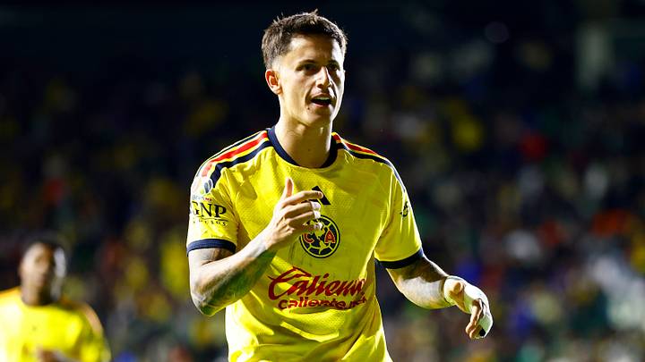 Este verano, El Rayito fue buscado por el Ajax Ámsterdam de los Países Bajos y el Cruzeiro de Brasil Este verano, El Rayito fue buscado por el Ajax Ámsterdam de los Países Bajos y el Cruzeiro de Brasil