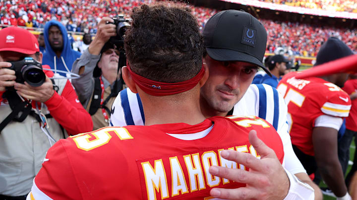 Patrick Mahomes and Daniel Jones meet on the field after the Kansas City Chiefs earned a 3-point overtime win over the Indianapolis Colts Patrick Mahomes and Daniel Jones meet on the field after the Kansas City Chiefs earned a 3-point overtime win over the Indianapolis Colts