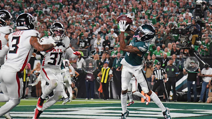 Sep 16, 2024; Philadelphia, Pennsylvania, USA; Philadelphia Eagles wide receiver DeVonta Smith (6) catches a touchdown pass during the second quarter against the Atlanta Falcons at Lincoln Financial Field. Mandatory Credit: Eric Hartline-Imagn Images Sep 16, 2024; Philadelphia, Pennsylvania, USA; Philadelphia Eagles wide receiver DeVonta Smith (6) catches a touchdown pass during the second quarter against the Atlanta Falcons at Lincoln Financial Field. Mandatory Credit: Eric Hartline-Imagn Images