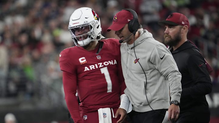 Arizona Cardinals head coach Jonathan Gannon talks with quarterback Kyler Murray (1) during the fourth quarter against the Seattle Seahawks at State Farm Stadium in Glendale on Jan. 7, 2024. Arizona Cardinals head coach Jonathan Gannon talks with quarterback Kyler Murray (1) during the fourth quarter against the Seattle Seahawks at State Farm Stadium in Glendale on Jan. 7, 2024.
