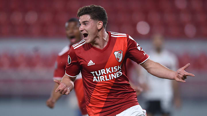 Julián Álvarez con River Julián Álvarez con River