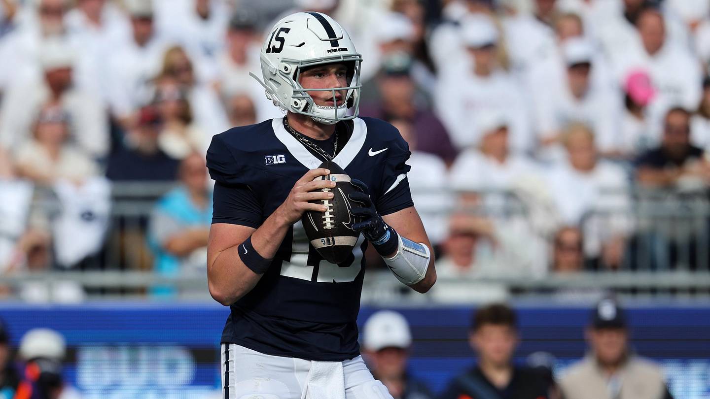 Watch Drew Allar Throw First Passes as Steelers QB