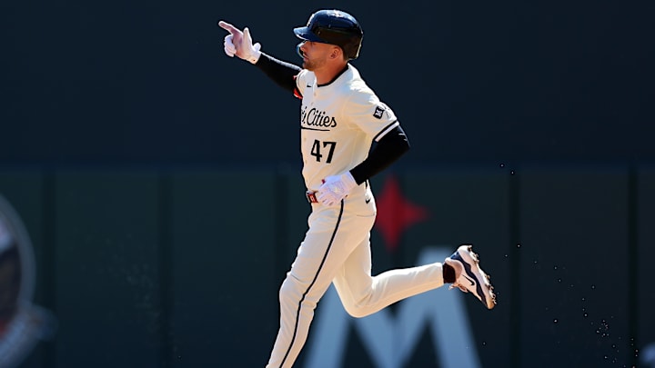 Los Angeles Dodgers v Minnesota Twins