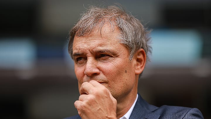 El entrenador Diego Aguirre.