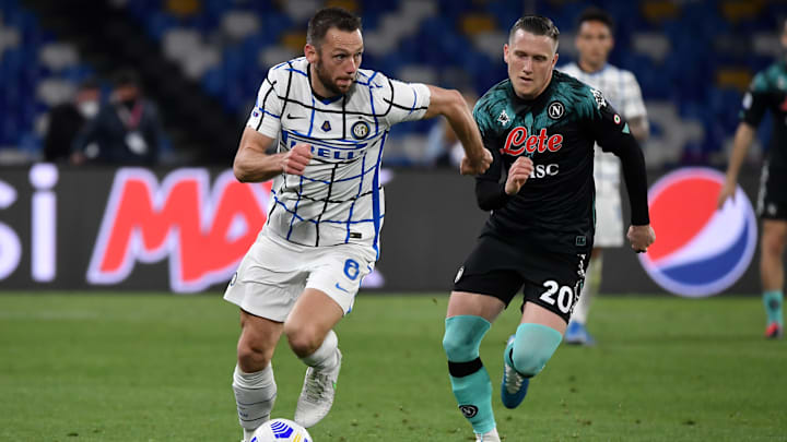 Inter de Milão e Napoli se enfrentam neste domingo (21). Inter de Milão e Napoli se enfrentam neste domingo (21).