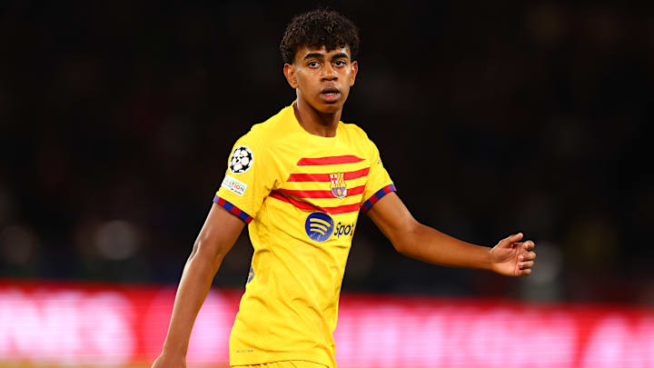 Lamine Yamal en el juego del FC Barcelona vs. PSG por los cuartos de final de la Champions League 2023/24