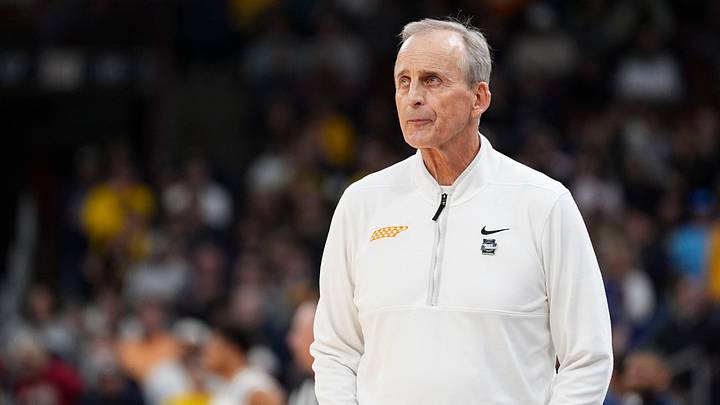 Tennessee coach Rick Barnes looks up into the stands during the NCAA Tournament Elite 8 game against Michigan at the United Center in Chicago on March 29, 2026.
