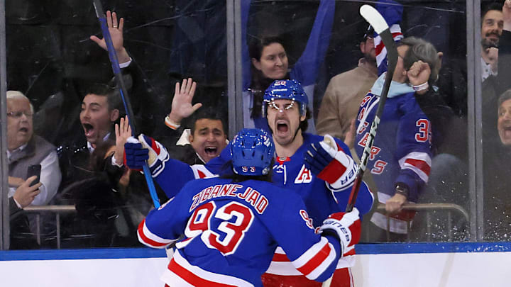 Boston Bruins v New York Rangers