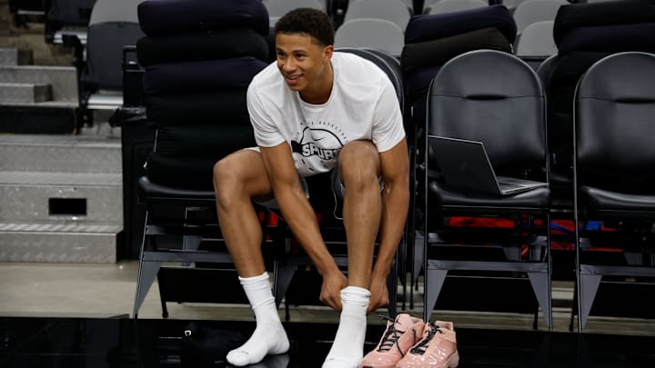 Guangzhou Loong-Lions v San Antonio Spurs