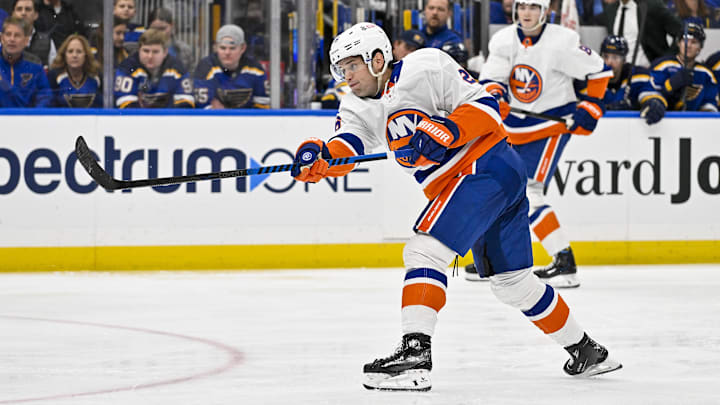 Feb 22, 2024; St. Louis, Missouri, USA;  New York Islanders right wing Oliver Wahlstrom (26) shoots against the St. Louis Blues at Enterprise Center. Mandatory Credit: Jeff Curry-USA TODAY Sports