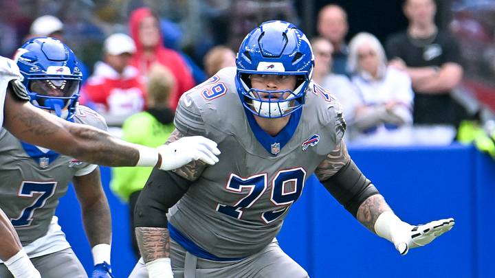 Sep 27, 2026; Orchard Park, New York, USA; Buffalo Bills offensive tackle Spencer Brown (79) in pass protection against the Los Angeles Chargers Sep 27, 2026; Orchard Park, New York, USA; Buffalo Bills offensive tackle Spencer Brown (79) in pass protection against the Los Angeles Chargers