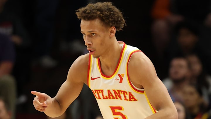 Dyson Daniels #5 of the Atlanta Hawks reacts against the Phoenix Suns.