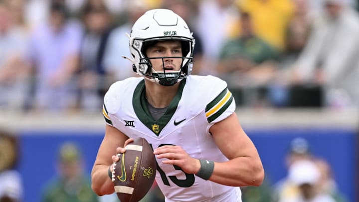 Baylor Bears quarterback Sawyer Robertson