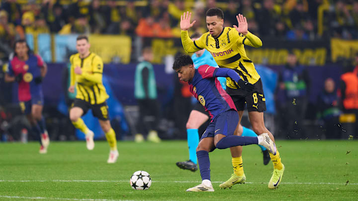 Borussia Dortmund v FC Barcelona - UEFA Champions League 2024/25 League Phase MD6
