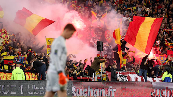 Lens a mis le feu aux tribunes contre Monaco