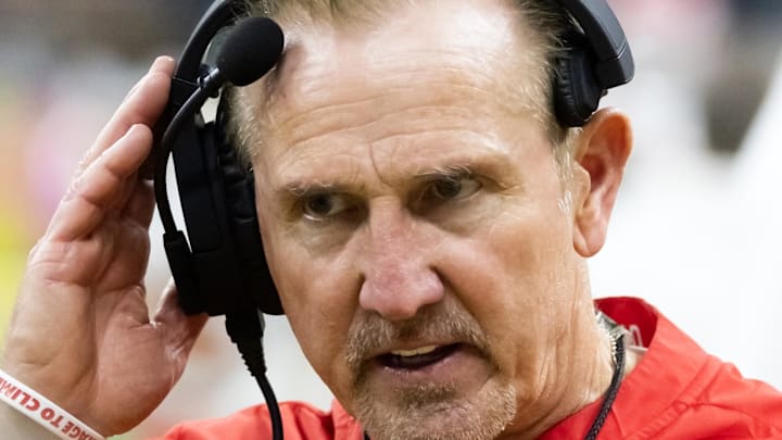Feb 9, 2025; New Orleans, LA, USA; Kansas City Chiefs defensive coordinator Steve Spagnuolo against the Philadelphia Eagles in Super Bowl LIX at Ceasars Superdome. Mandatory Credit: Mark J. Rebilas-Imagn Images Feb 9, 2025; New Orleans, LA, USA; Kansas City Chiefs defensive coordinator Steve Spagnuolo against the Philadelphia Eagles in Super Bowl LIX at Ceasars Superdome. Mandatory Credit: Mark J. Rebilas-Imagn Images