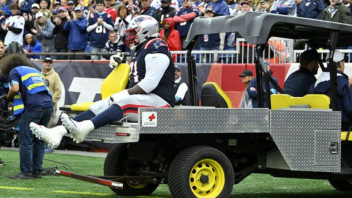 Sep 20, 2026; Foxborough, Massachusetts, USA; New England Patriots offensive line Mike Onwenu (71) is carted off after an apparent injury in the first half against the Pittsburgh Steelers at Gillette Stadium. Mandatory Credit: Eric Canha-Imagn Images Sep 20, 2026; Foxborough, Massachusetts, USA; New England Patriots offensive line Mike Onwenu (71) is carted off after an apparent injury in the first half against the Pittsburgh Steelers at Gillette Stadium. Mandatory Credit: Eric Canha-Imagn Images