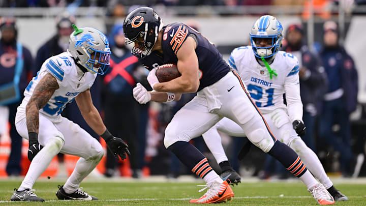 Cole Kmet turns upfield after a reception against Detroit. It's probably safe to assume he'll get targeted more than in 2024.