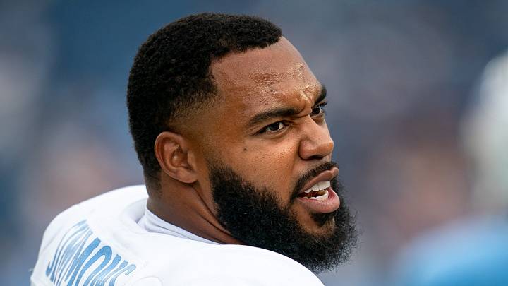 Tennessee Titans defensive tackle Jeffery Simmons (98) warms up Tennessee Titans defensive tackle Jeffery Simmons (98) warms up