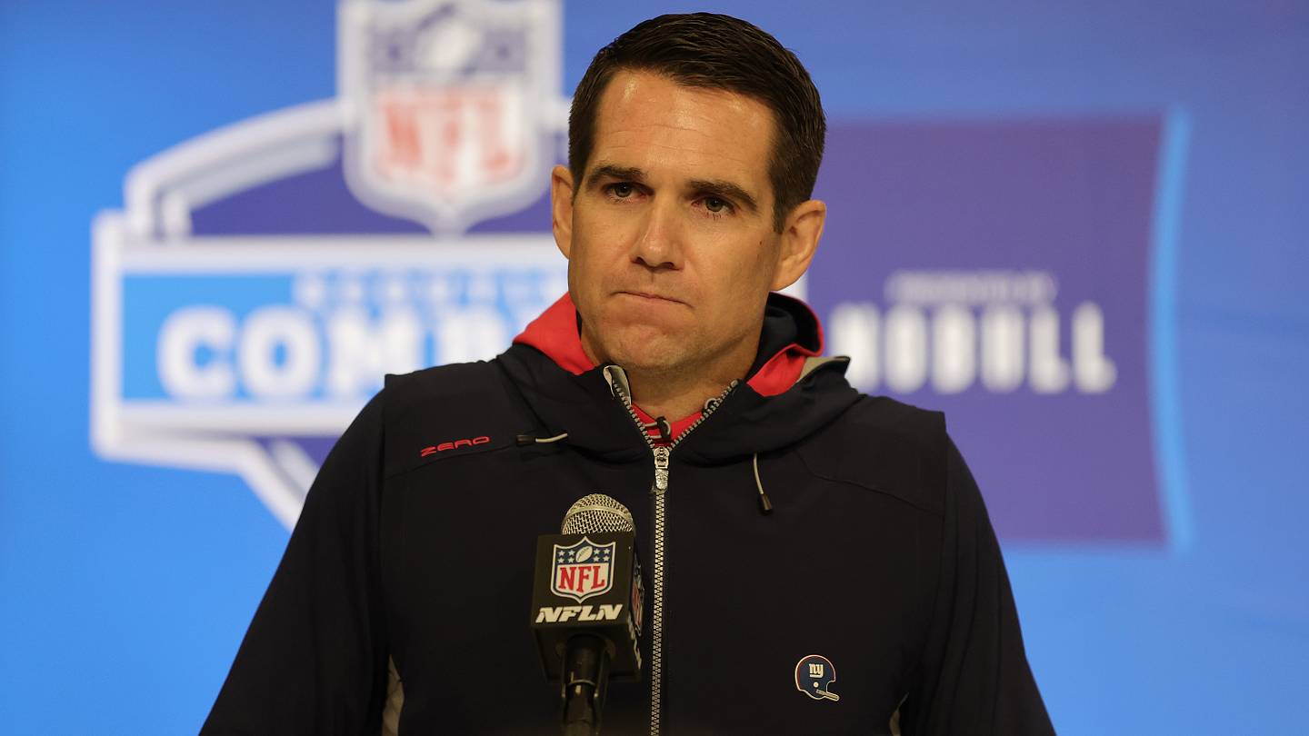 Giants Eye Quarterback in 2025 NFL Draft Strategy