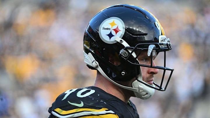 Nov 2, 2025; Pittsburgh, Pennsylvania, USA; Pittsburgh Steelers linebacker T.J. Watt (90) watches the action against the Indianapolis Colts during the second half at Acrisure Stadium. Mandatory Credit: Barry Reeger-Imagn Images Nov 2, 2025; Pittsburgh, Pennsylvania, USA; Pittsburgh Steelers linebacker T.J. Watt (90) watches the action against the Indianapolis Colts during the second half at Acrisure Stadium. Mandatory Credit: Barry Reeger-Imagn Images