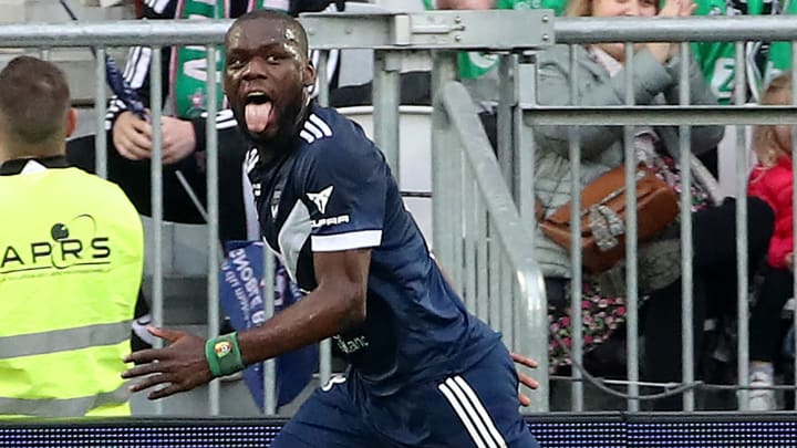 Jean Onana wird vom FC Schalke umworben Jean Onana wird vom FC Schalke umworben