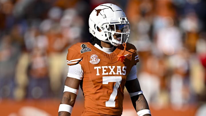 Dec 21, 2024; Austin, Texas, USA; Texas Longhorns defensive back Jahdae Barron (7) in action during the game between the Texas Longhorns and the Clemson Tigers in the CFP National Playoff First Round at Darrell K Royal-Texas Memorial Stadium. Mandatory Credit: Jerome Miron-Imagn Images