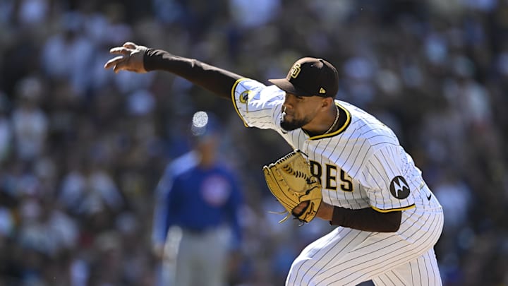 Apr 16, 2025; San Diego, California, USA; San Diego Padres relief pitcher Robert Suarez (75) delivers during the ninth inning against the Chicago Cubs at Petco Park. Mandatory Credit: Denis Poroy-Imagn Images Apr 16, 2025; San Diego, California, USA; San Diego Padres relief pitcher Robert Suarez (75) delivers during the ninth inning against the Chicago Cubs at Petco Park. Mandatory Credit: Denis Poroy-Imagn Images