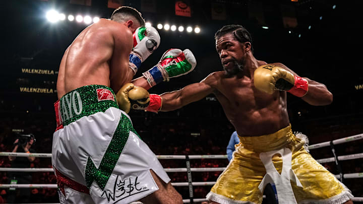 Gary Antuanne Russell lands a jab to the body against Jose Valenzuela