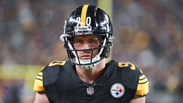 Oct 28, 2024; Pittsburgh, Pennsylvania, USA; Pittsburgh Steelers linebacker T.J. Watt (90)gets ready to take the field against the New York Giants during the first quarter at Acrisure Stadium. Mandatory Credit: Barry Reeger-Imagn Images