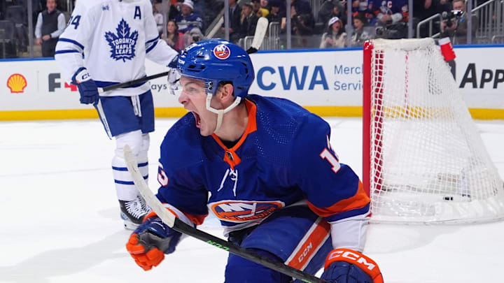 Toronto Maple Leafs v New York Islanders