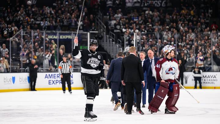 Apr 26, 2026; Los Angeles, California, USA; Los Angeles Kings center Anze Kopitar (11) gestures to the crowd after losing game four of the first round of the 2026 Stanley Cup Playoffs against the Colorado Avalanche at Crypto.com Arena. Mandatory Credit: William Liang-Imagn Images Apr 26, 2026; Los Angeles, California, USA; Los Angeles Kings center Anze Kopitar (11) gestures to the crowd after losing game four of the first round of the 2026 Stanley Cup Playoffs against the Colorado Avalanche at Crypto.com Arena. Mandatory Credit: William Liang-Imagn Images