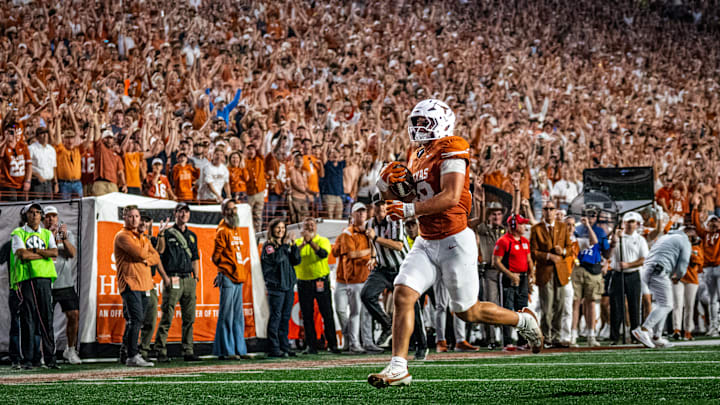 Liona Lefau, Arkansas v Texas