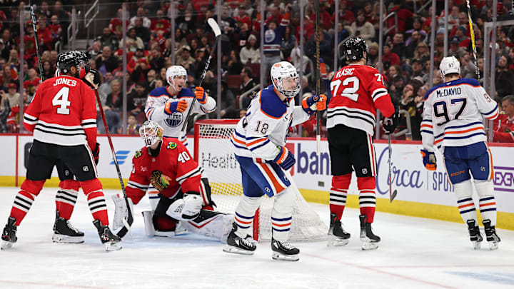 Edmonton Oilers v Chicago Blackhawks