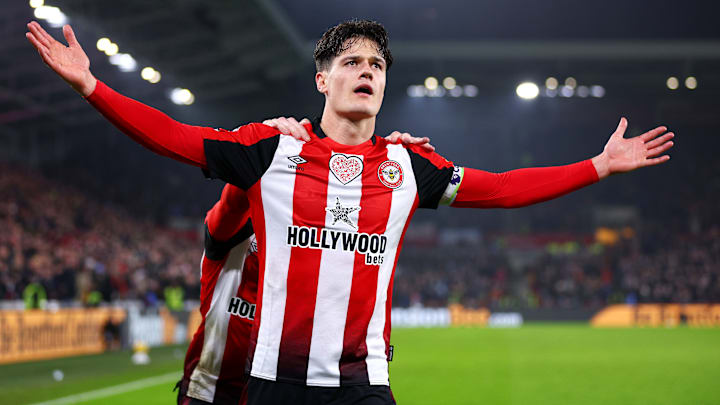 Brentford FC v Manchester City FC - Premier League
