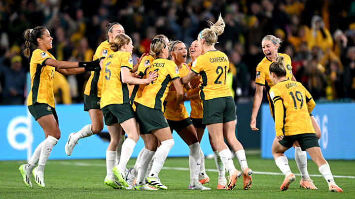 Australien feiert den Treffer von Steph Catley zum 1:0 gegen Irland