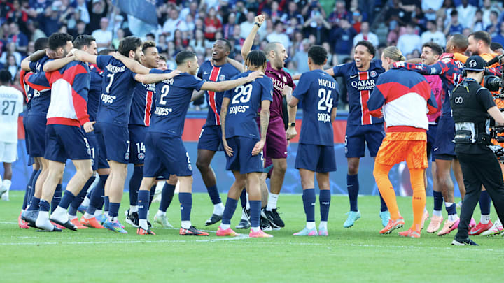 Paris Saint-Germain v Angers SCO - Ligue 1 McDonald's