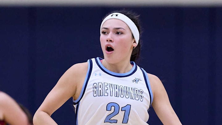 Pope defeated Pickens 33-32 on Friday night. Pope defeated Pickens 33-32 on Friday night.