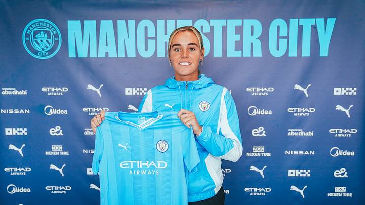 Jill Roord has returned to the WSL from Wolfsburg