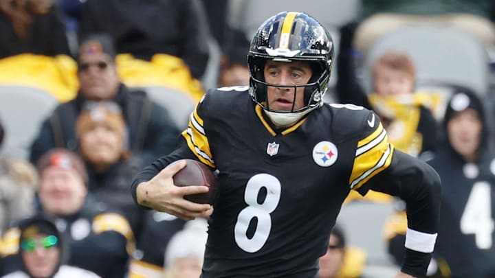 Pittsburgh Steelers quarterback Aaron Rodgers.