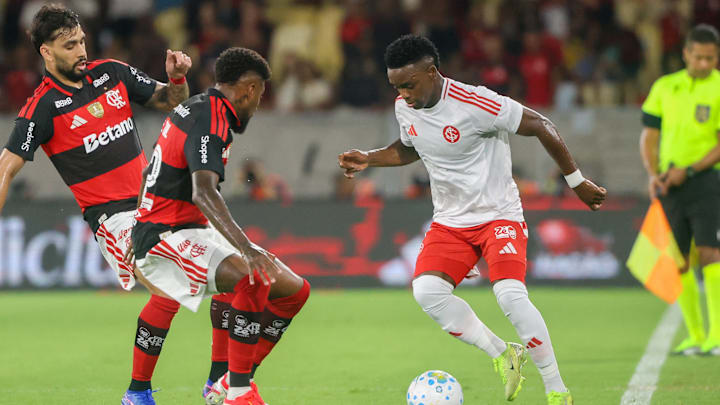 Paquetá disputou o segundo jogo desde que retornou ao clube que o revelou